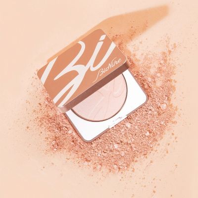 DEFENCE COLOR SPARKLING COMPACT FACE POWDER